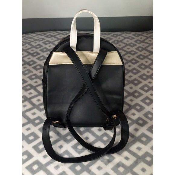 Little Backpack - Picture 4 of 4